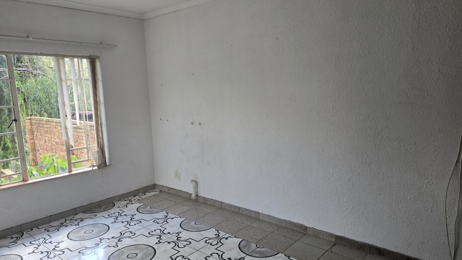 2 Bedroom Property for Sale in Safari Gardens North West